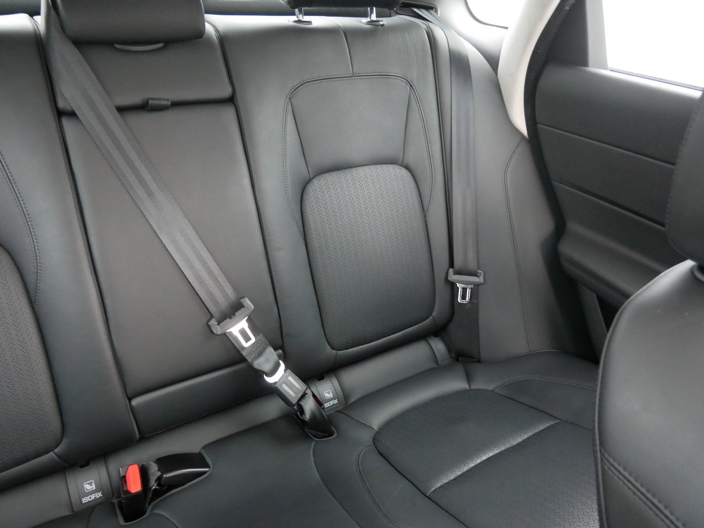 Used 2020 Jaguar XF Prestige image 14