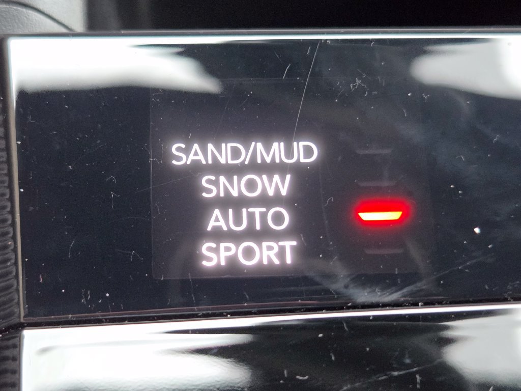 Used 2024 Jeep Grand Cherokee Limited AWD/4WD image 13