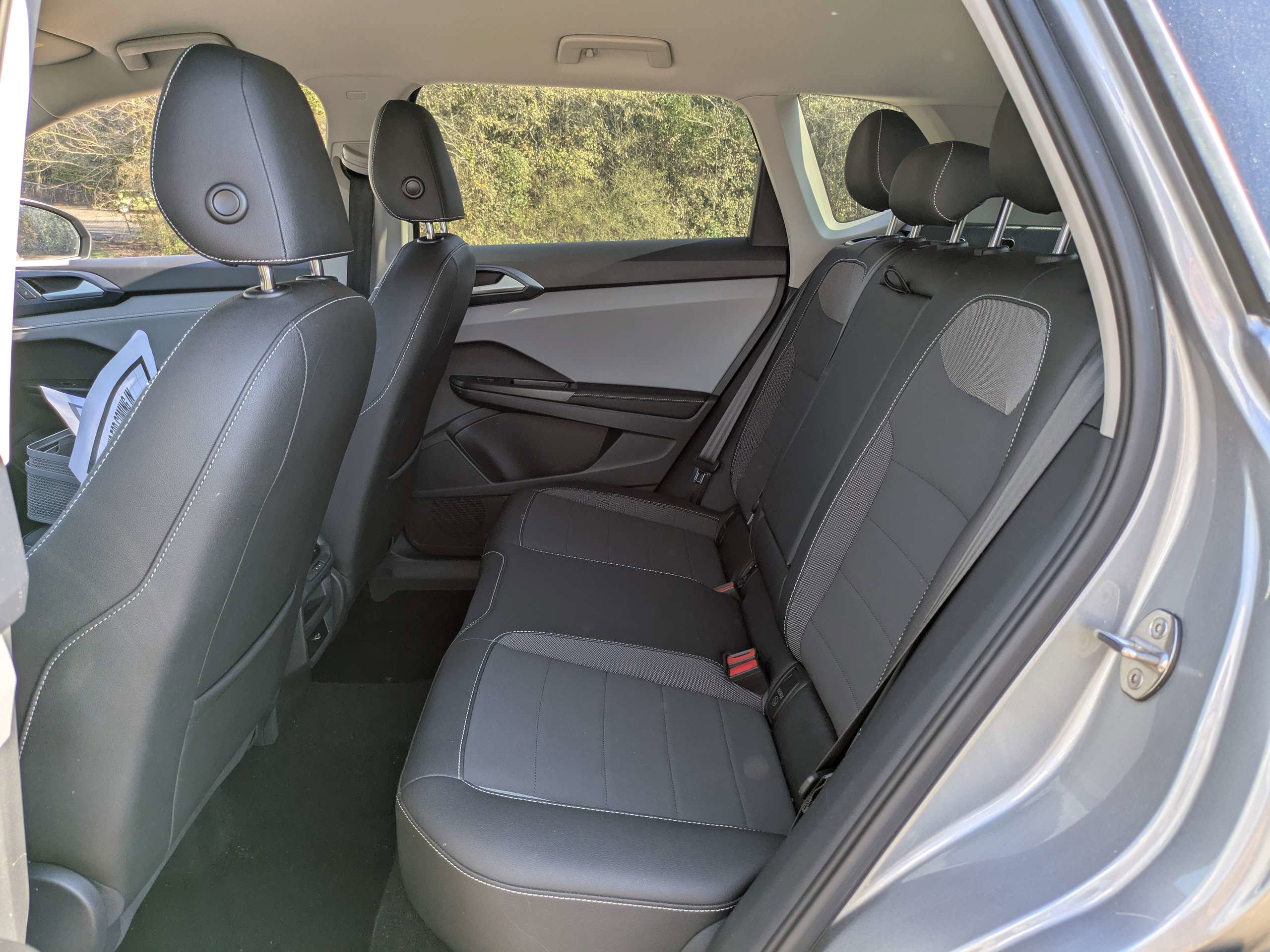 Used 2024 Volkswagen Taos SE image 14