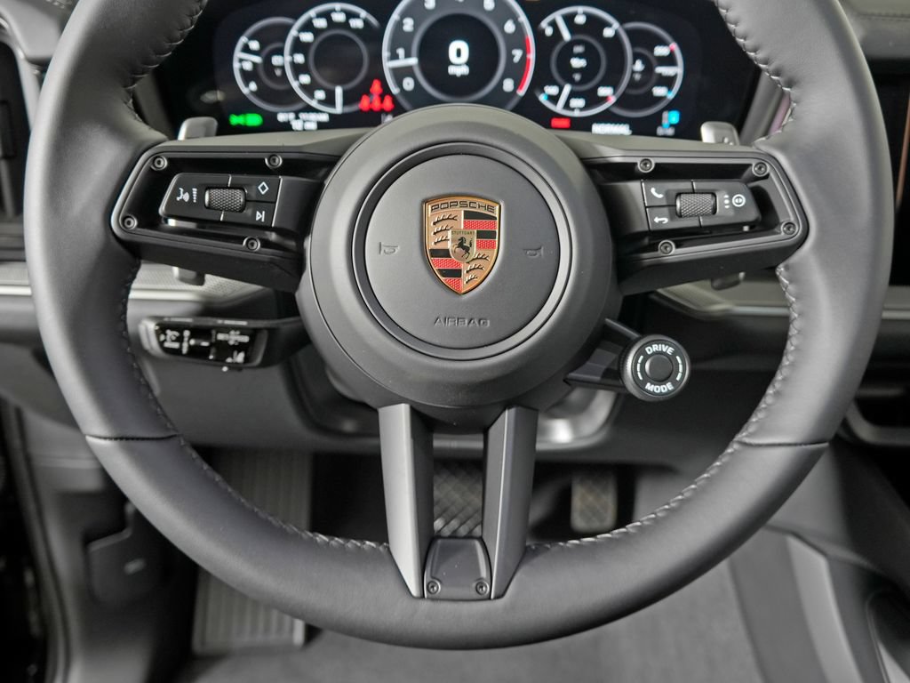 New 2026 Porsche Cayenne Coupe AWD/4WD image 22
