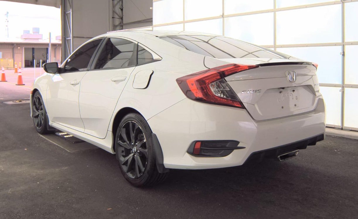 Used 2019 Honda Civic Sport image 12