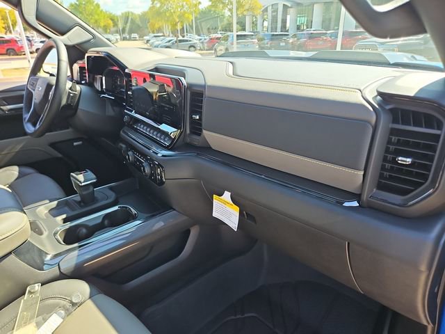 Used 2025 Chevrolet Silverado 1500 ZR2 w/ Technology Package image 29