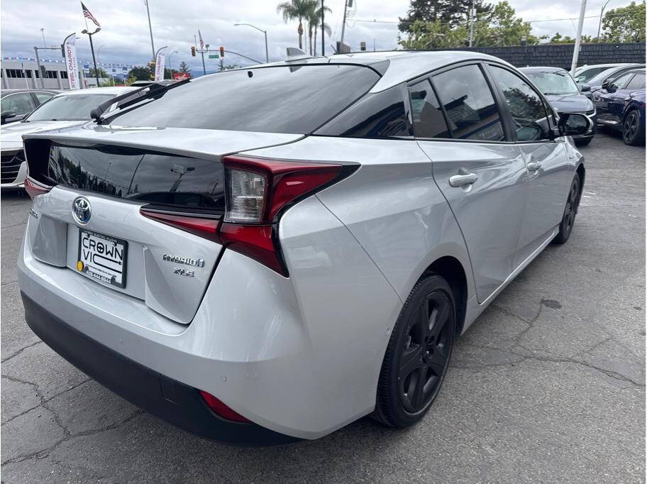 Used 2019 Toyota Prius XLE w/ Carpet Mat Package FWD image 12