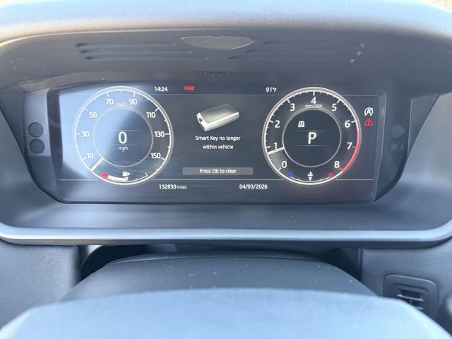 Used 2018 Land Rover Discovery SE image 11