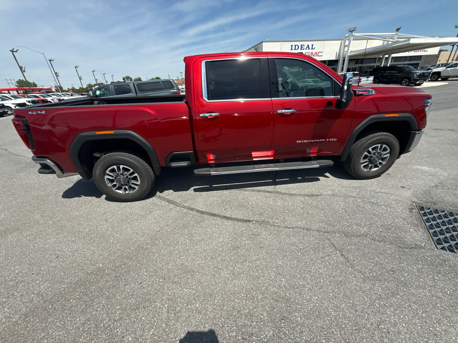 New 2026 GMC Sierra 2500 SLT w/ SLT Premium Package AWD/4WD image 21