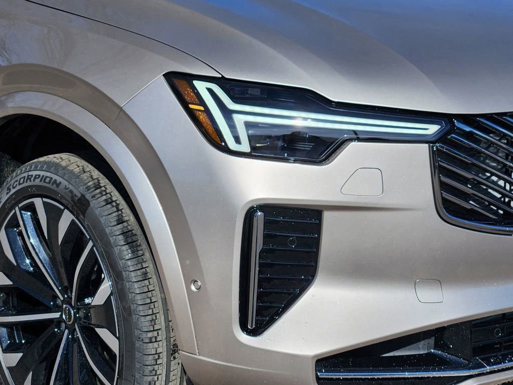 New 2026 Volvo XC90 T8 Plus w/ Protection Package Premier AWD/4WD image 28