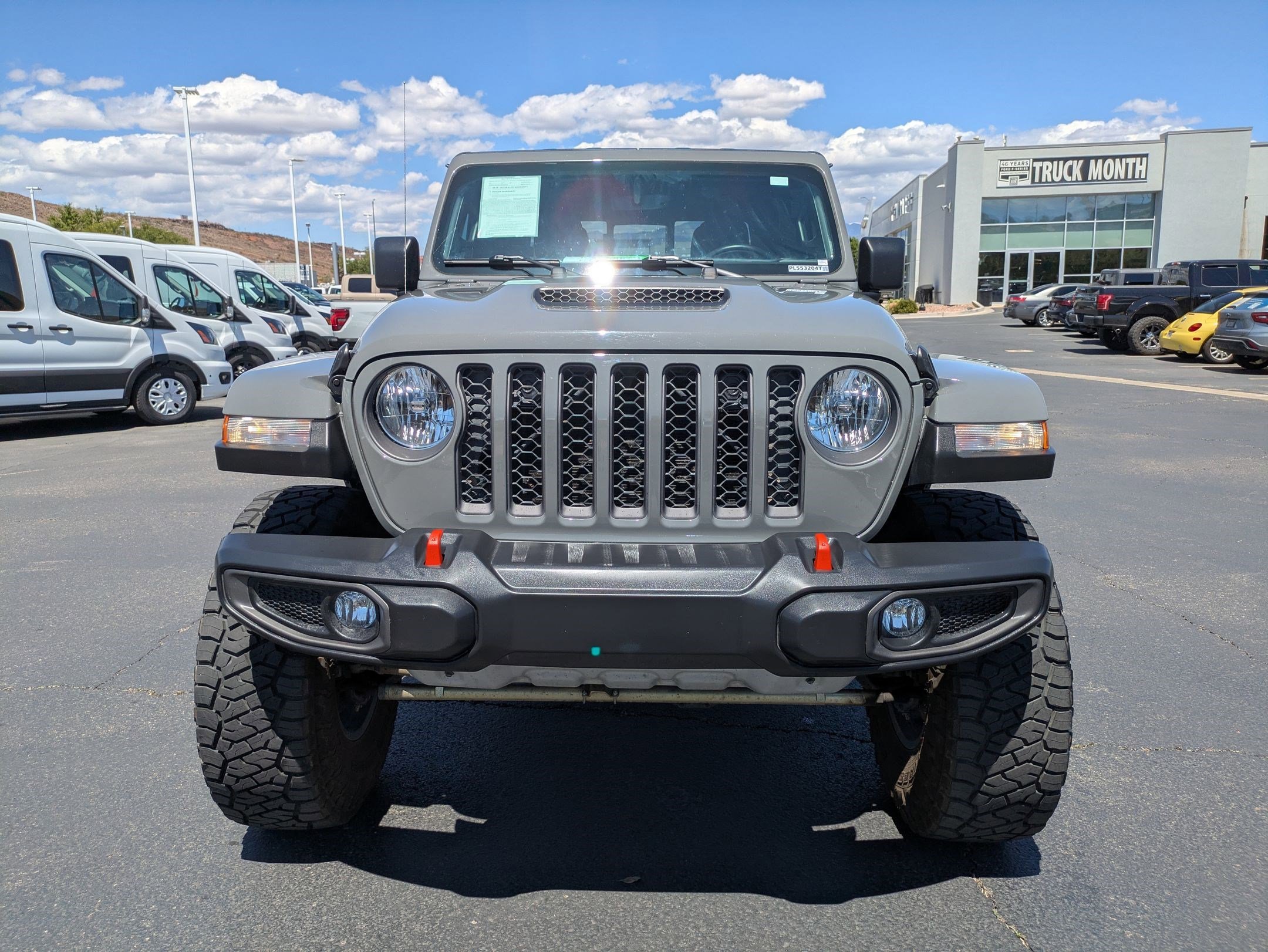 Used 2023 Jeep Gladiator Mojave w/ Trailer Tow Package AWD/4WD image 9