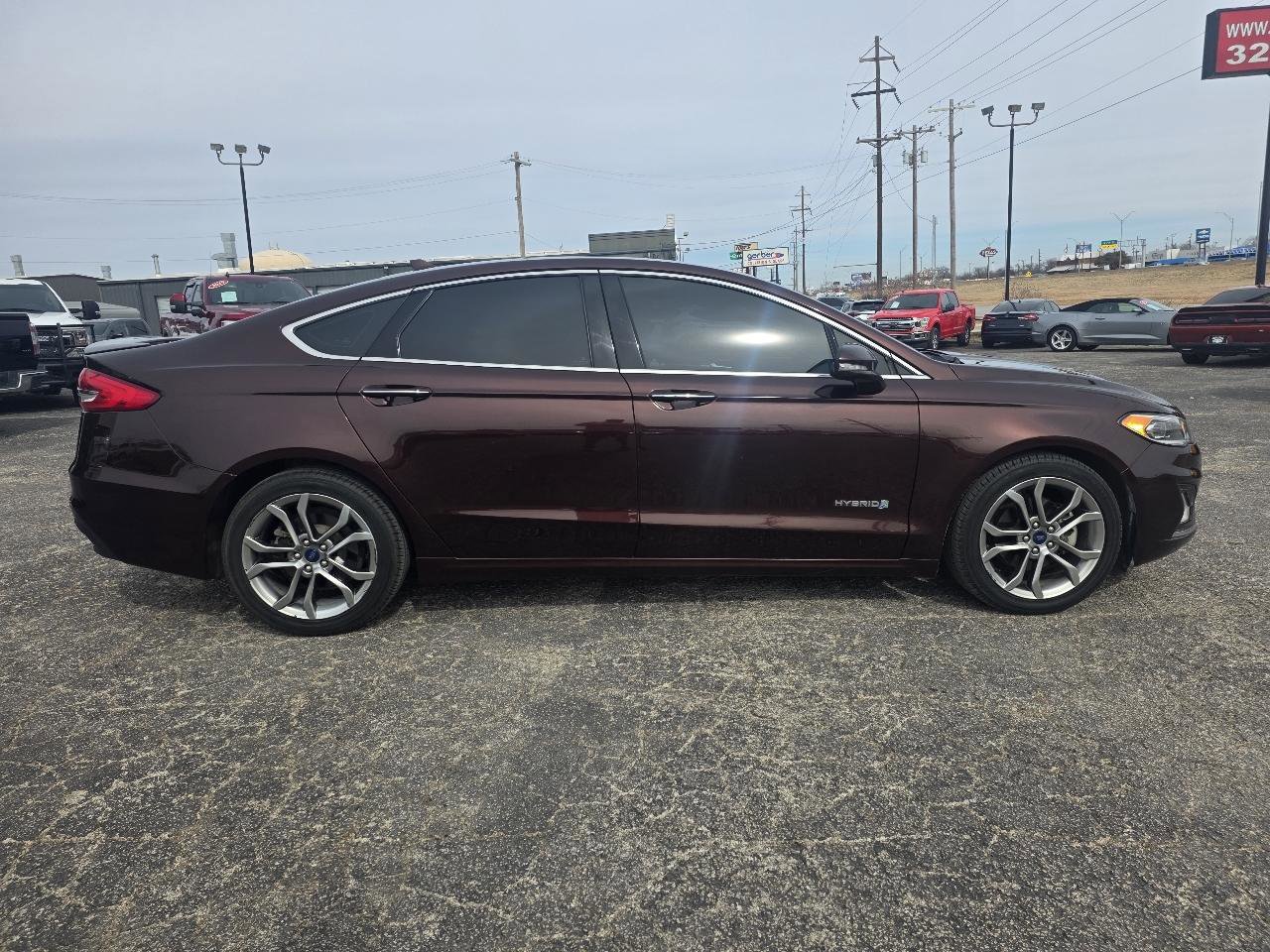 Used 2019 Ford Fusion Titanium FWD image 8