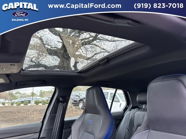 Used 2024 Volkswagen Golf R image 21