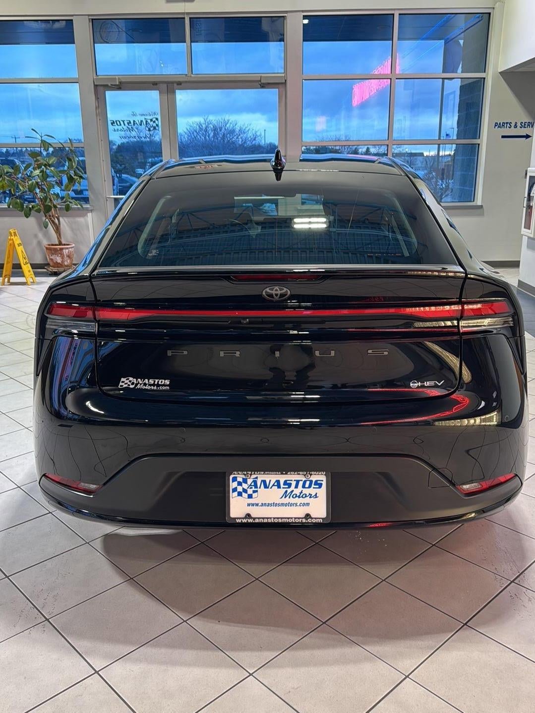 Used 2024 Toyota Prius LE image 6