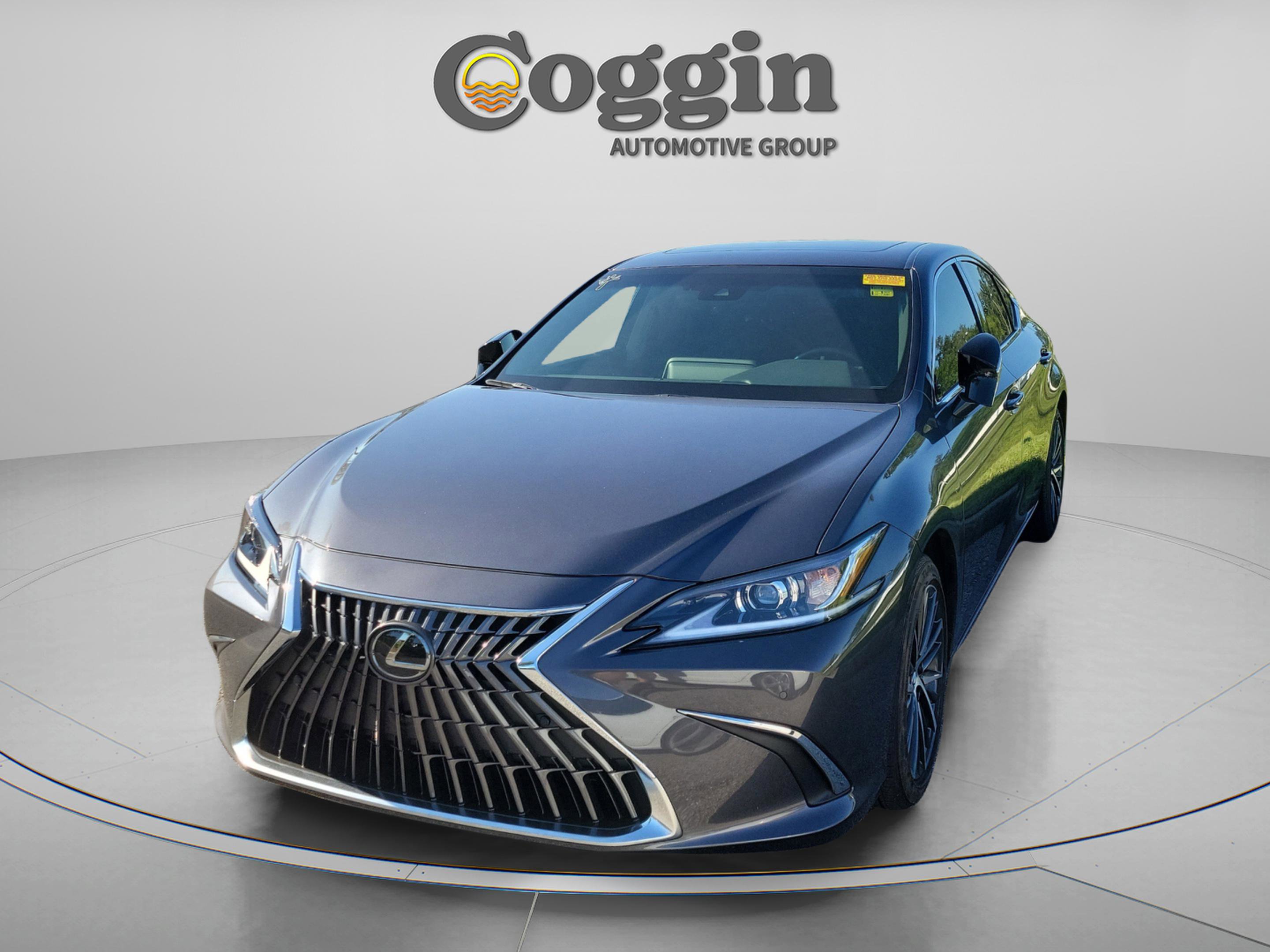 Used 2023 Lexus ES 350 w/ Premium Package FWD image 2