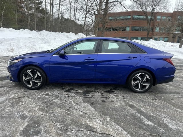 Used 2023 Hyundai Elantra Limited image 9