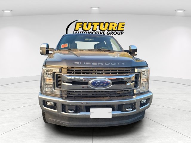 Used 2019 Ford F250 XLT w/ XLT Premium Package AWD/4WD image 2