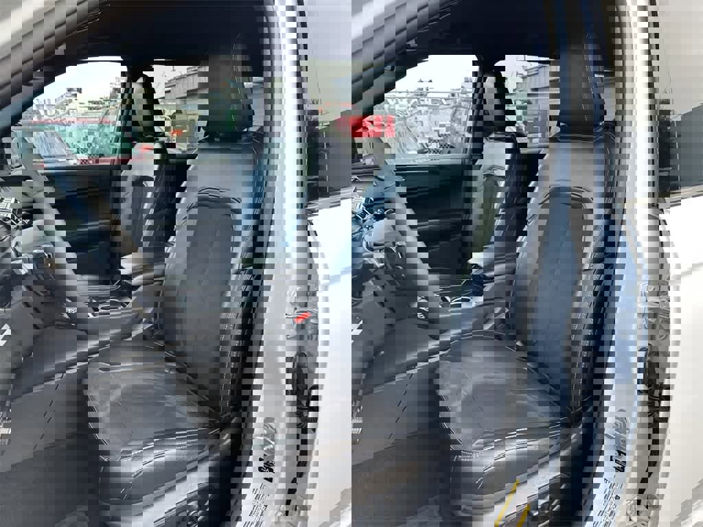 Used 2024 Jeep Grand Cherokee L Laredo image 11