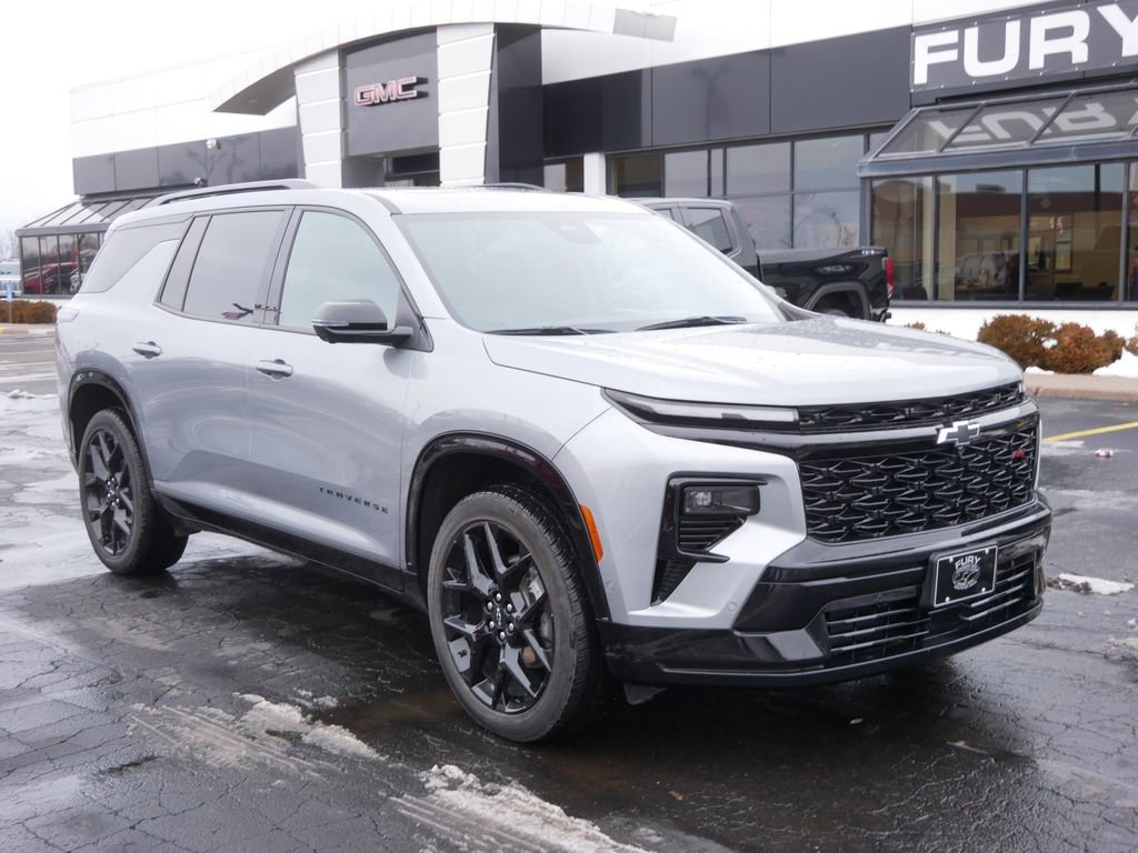 Certified 2024 Chevrolet Traverse RS w/ LPO, Floor Liner Package image 2