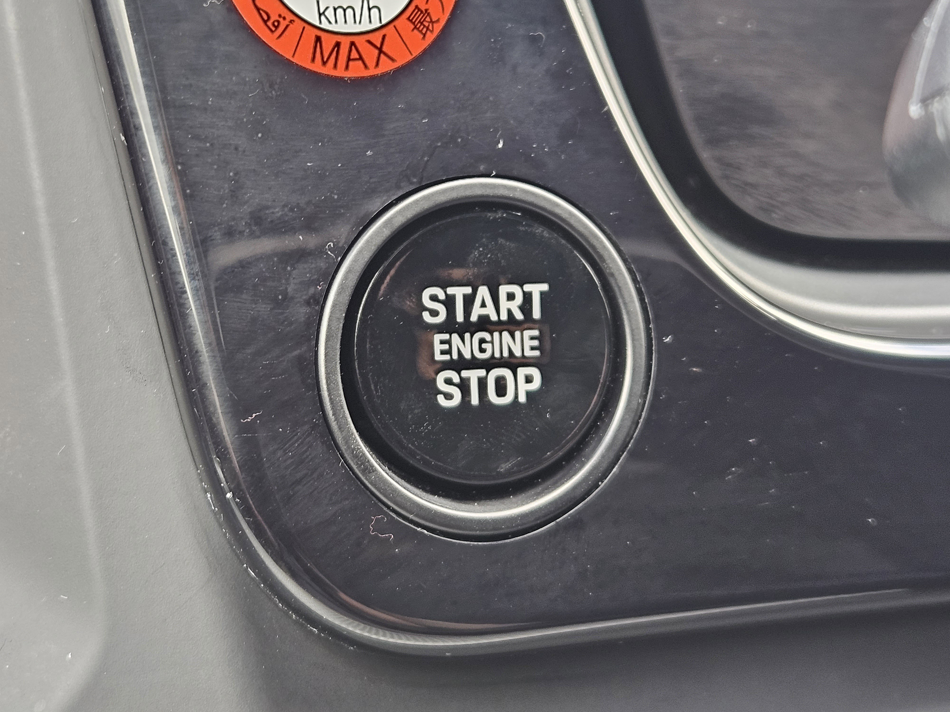 Certified 2025 Porsche Cayenne Coupe image 21