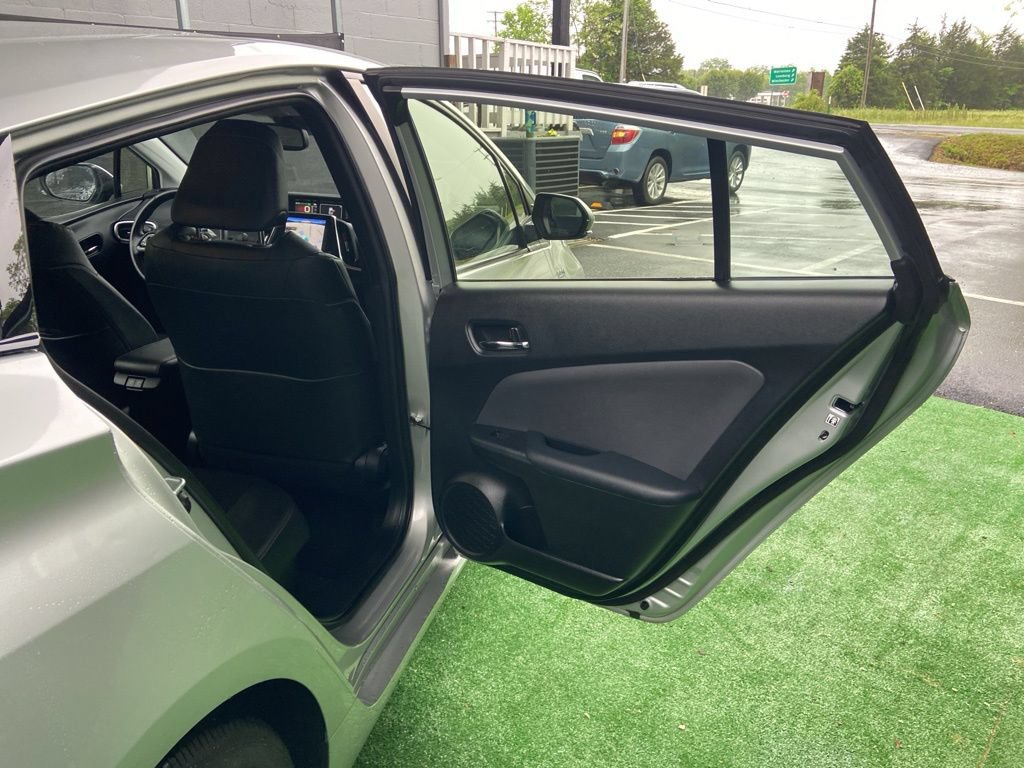 Used 2022 Toyota Prius Prime Limited FWD image 38