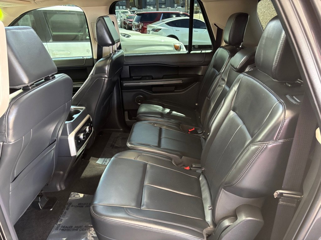 Used 2023 Ford Expedition Max XLT image 20