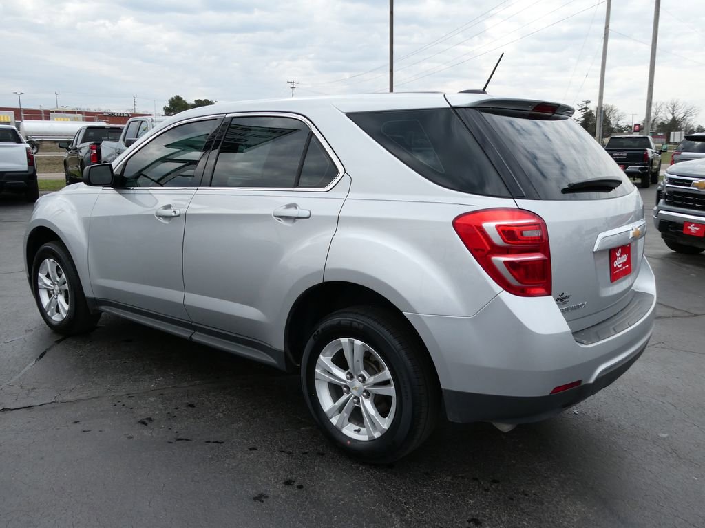 Used 2017 Chevrolet Equinox LS image 7