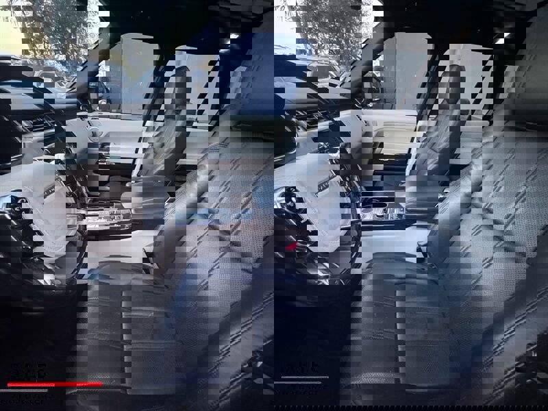 Used 2014 Land Rover Range Rover HSE image 20