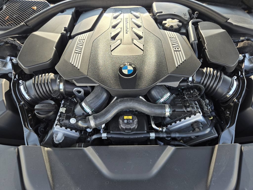 Used 2020 BMW 750i xDrive w/ Executive Package AWD/4WD image 32