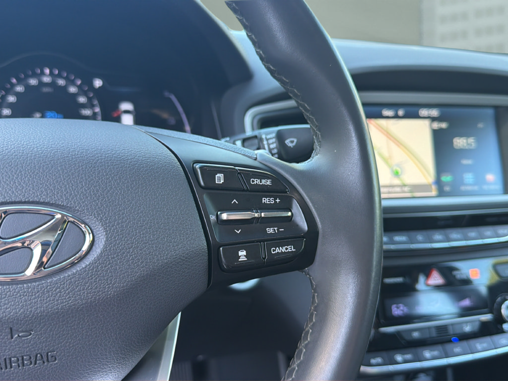 Used 2019 Hyundai Ioniq Limited FWD image 23