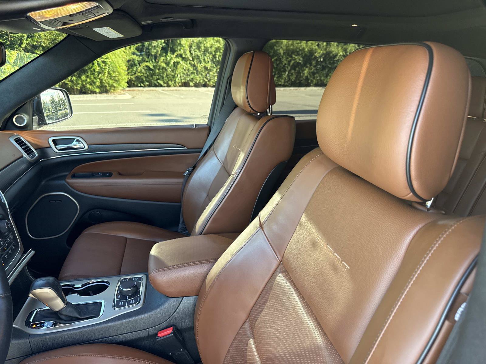 Used 2017 Jeep Grand Cherokee Summit AWD/4WD image 22