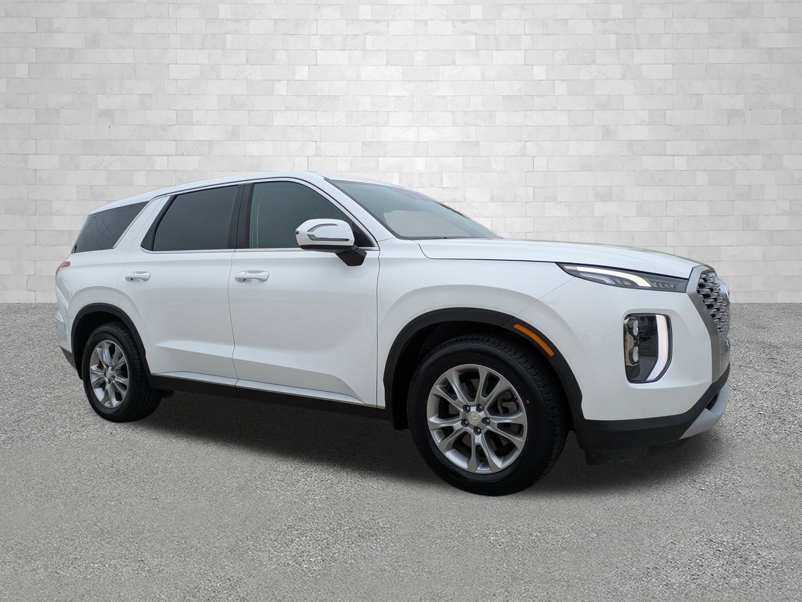 Used 2022 Hyundai Palisade SE image 1