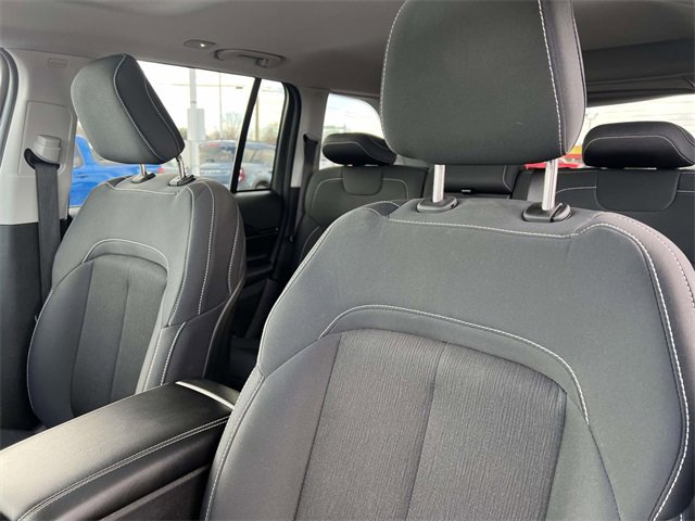 Used 2023 Jeep Grand Cherokee Laredo image 25