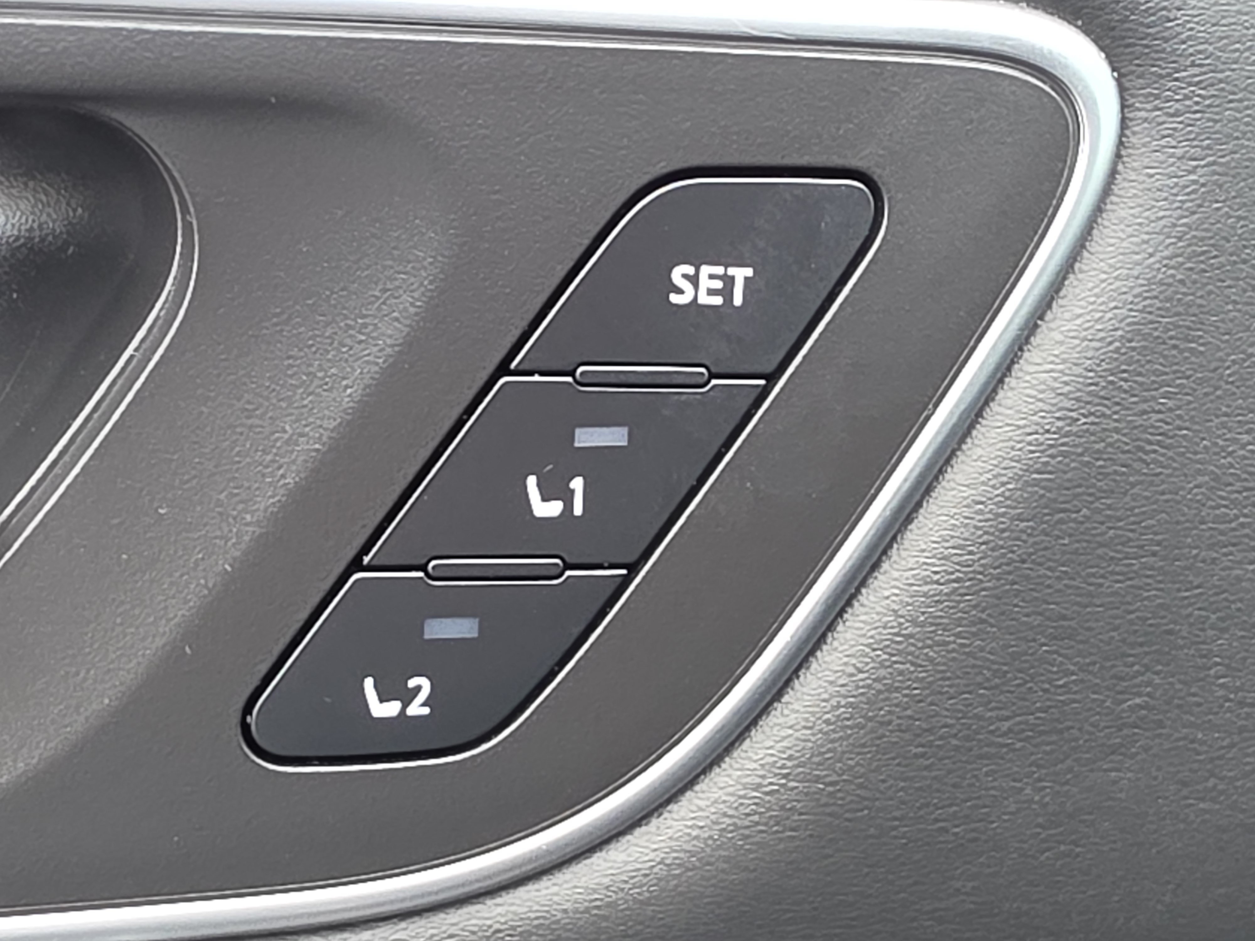 Used 2021 Nissan Rogue SL FWD image 13
