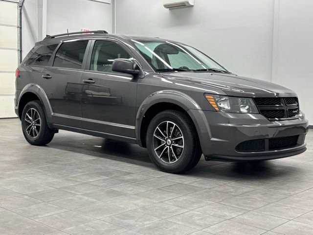 Used 2018 Dodge Journey SE w/ Connectivity Group
