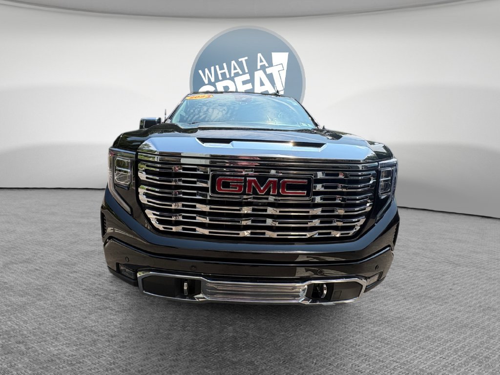 Used 2023 GMC Sierra 1500 Denali w/ Denali Reserve Package AWD/4WD image 9
