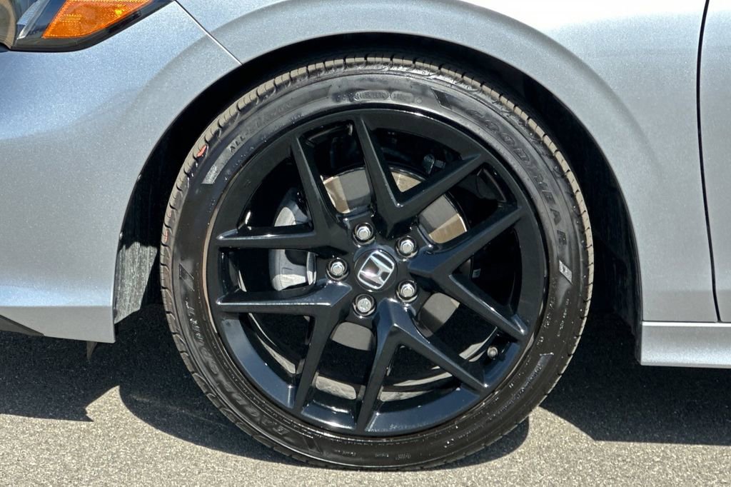 Used 2025 Honda Civic Sport image 30