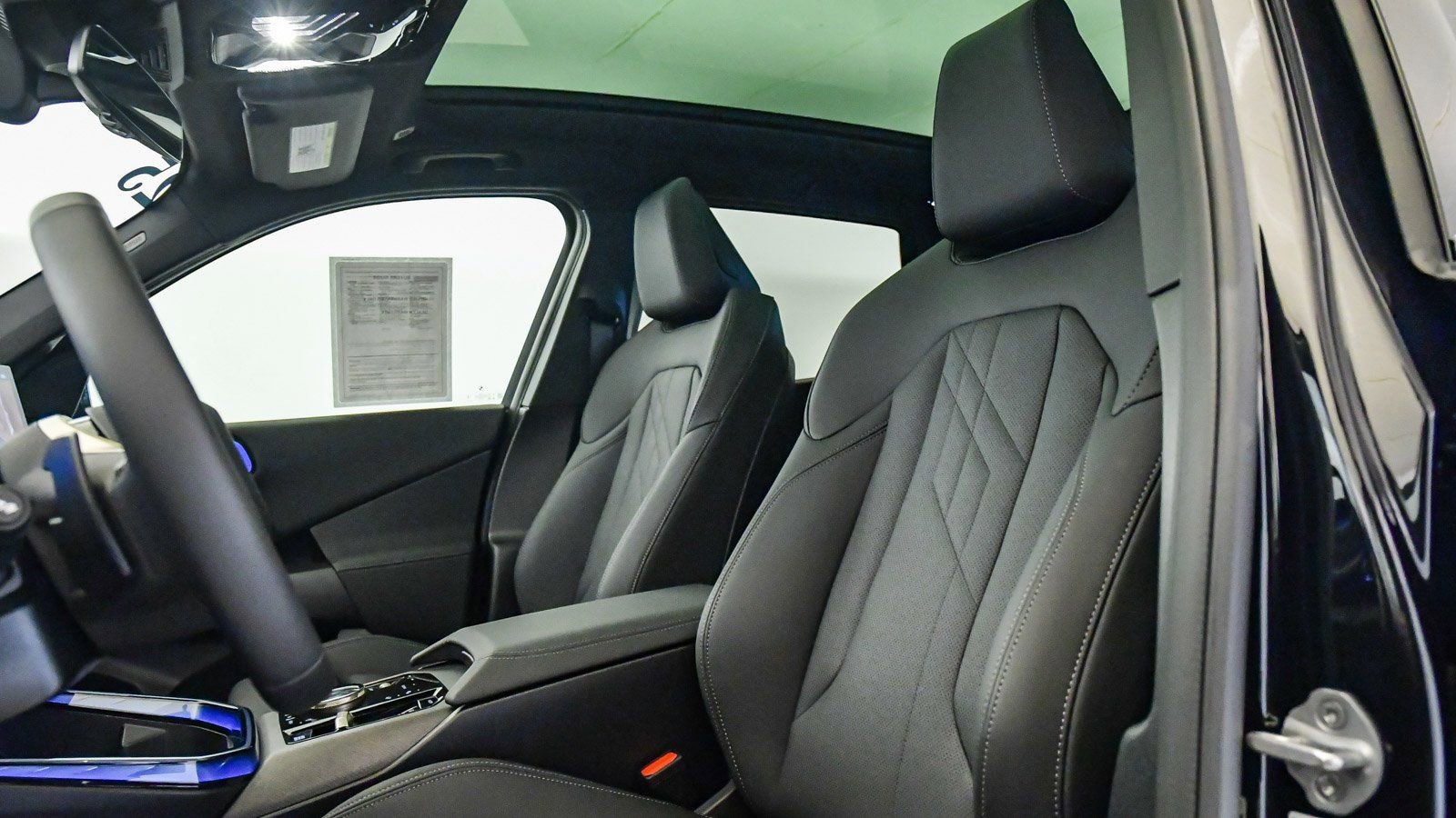 Used 2025 BMW X3 xDrive30i w/ Convenience Package image 18