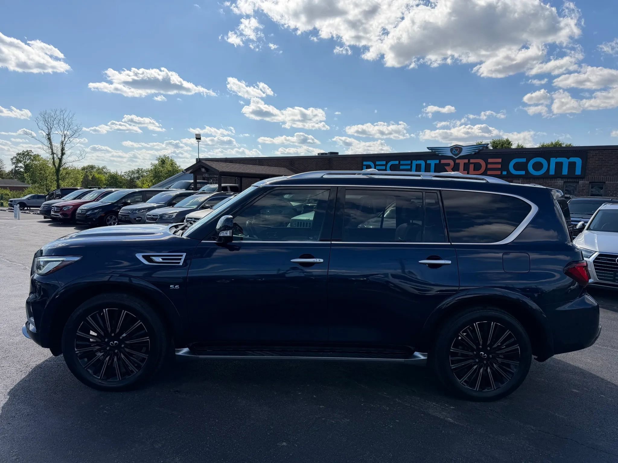 Used 2019 INFINITI QX80 Limited w/ All-Season Package AWD/4WD image 6