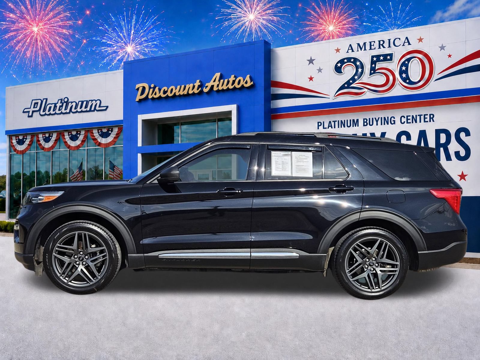 Used 2021 Ford Explorer XLT w/ Equipment Group 202A RWD image 3