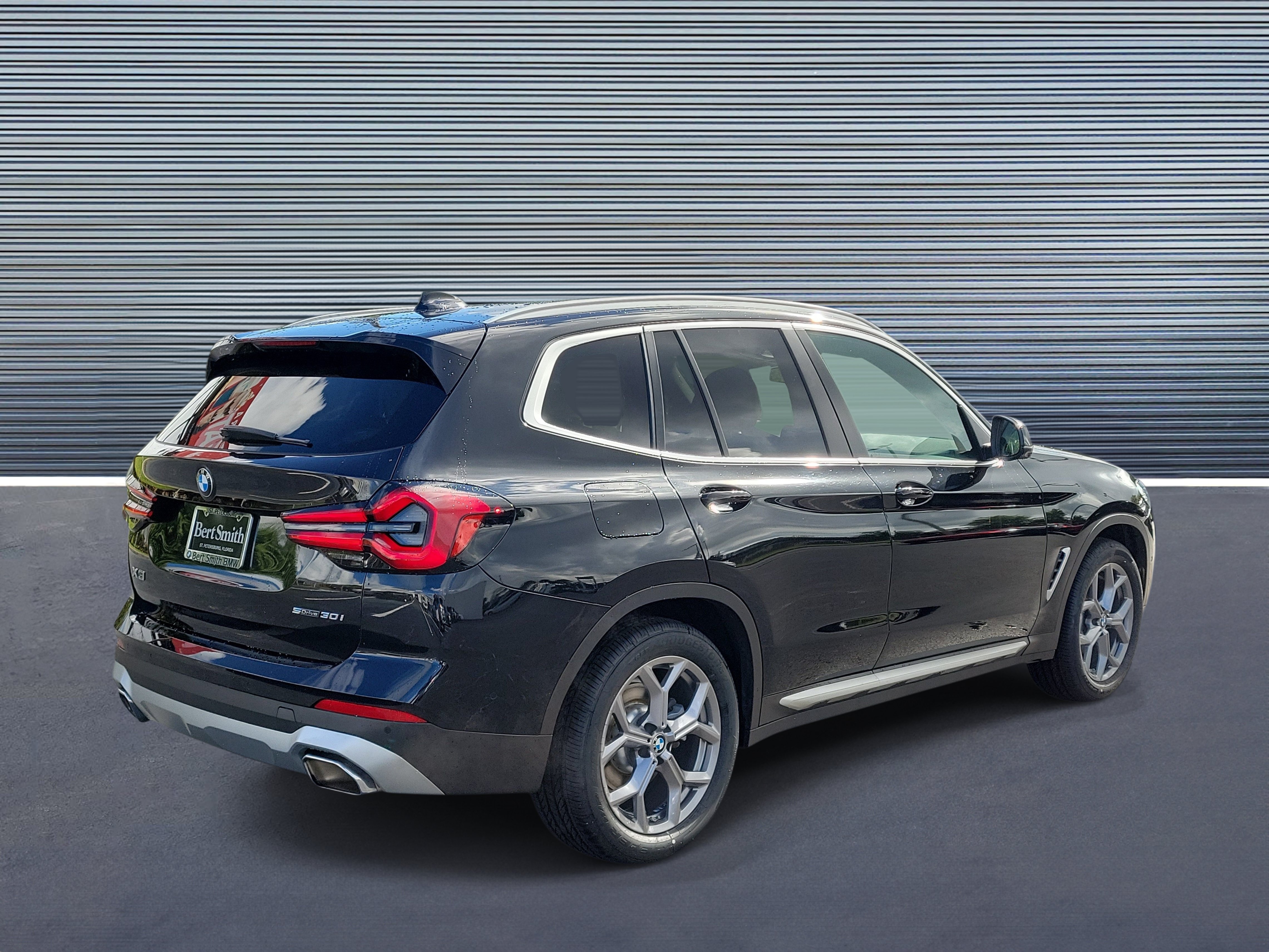 Used 2023 BMW X3 sDrive30i w/ Premium Package RWD image 3