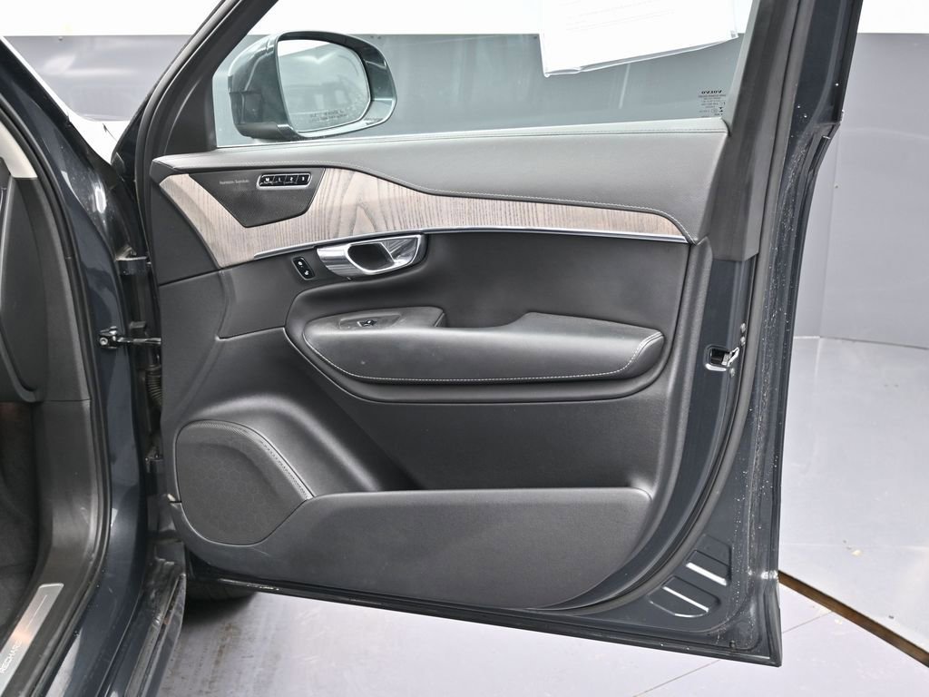 Used 2021 Volvo XC90 T8 Inscription w/ Protection Package Premier image 39