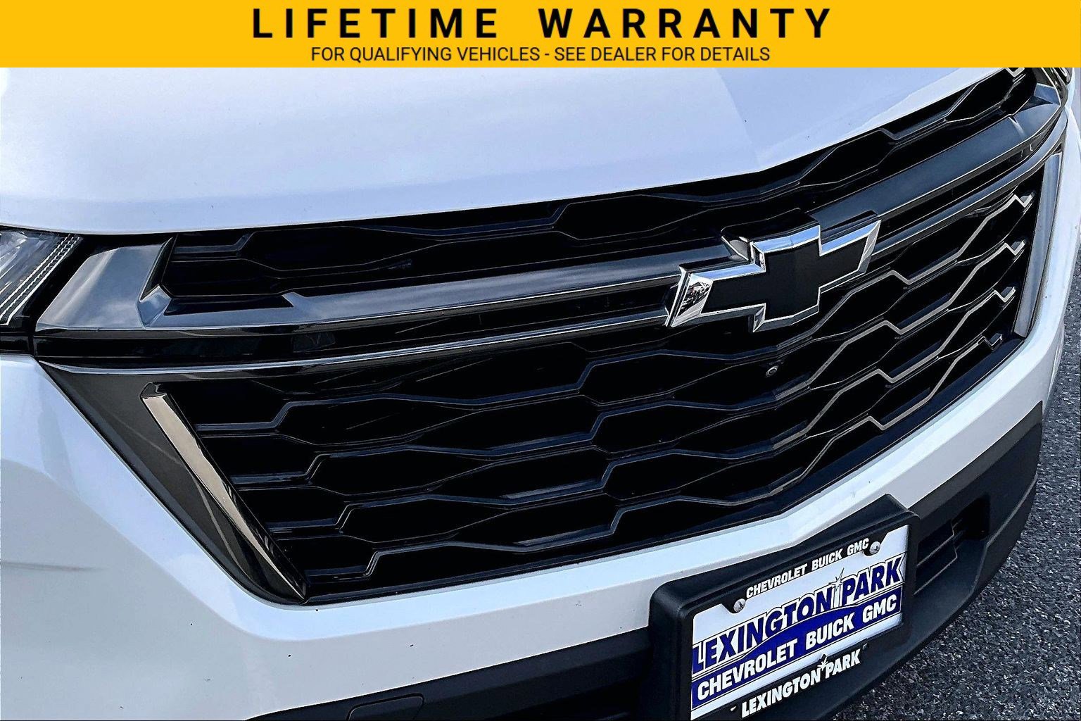 Used 2023 Chevrolet Traverse Premier w/ Redline Edition AWD/4WD image 32