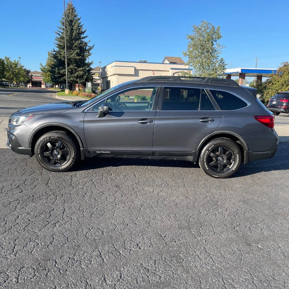 Used 2019 Subaru Outback 2.5i Premium w/ Protection Package #1 image 3