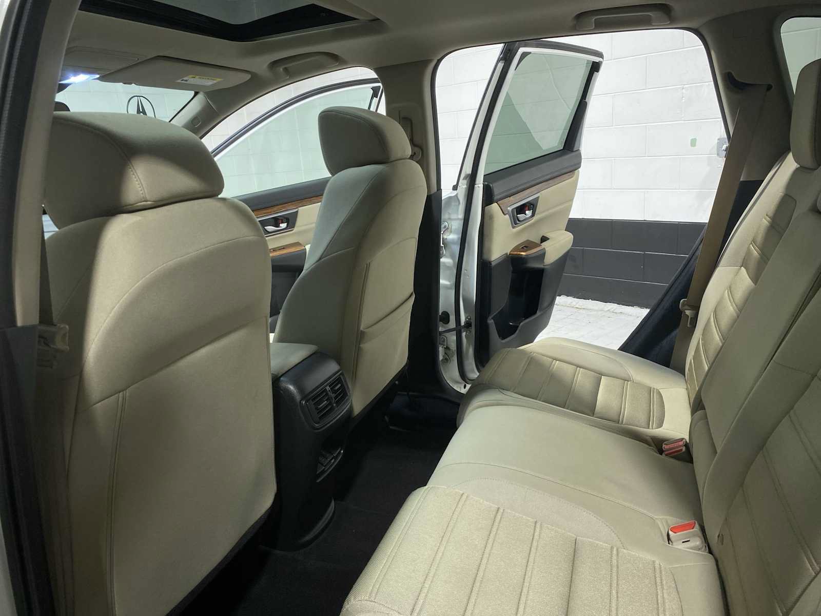 Used 2018 Honda CR-V EX image 12