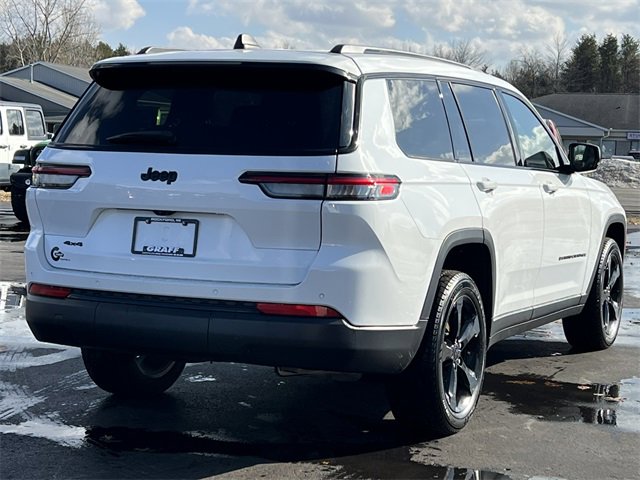 Used 2023 Jeep Grand Cherokee L Laredo image 46