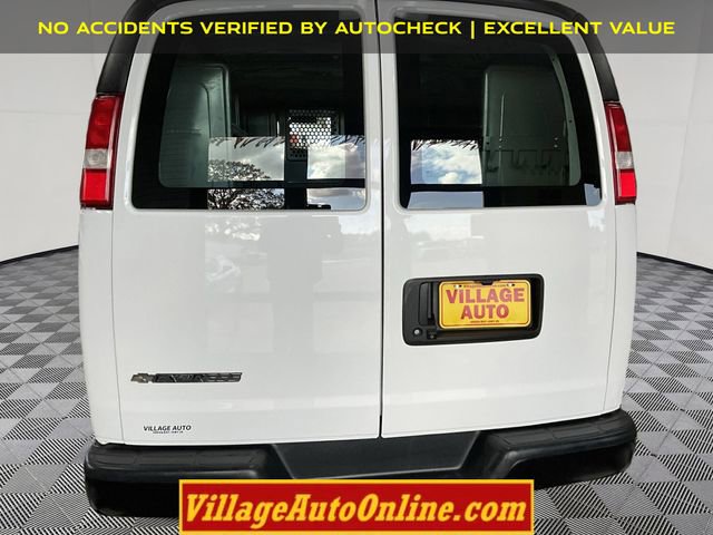 Used 2019 Chevrolet Express 2500 w/ Driver Convenience Package image 3