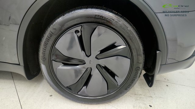 Used 2026 Tesla Model Y AWD image 73