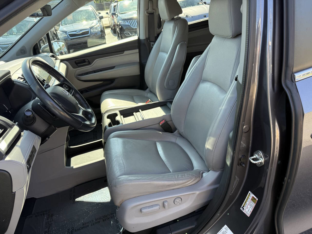 Used 2018 Honda Odyssey EX-L image 7