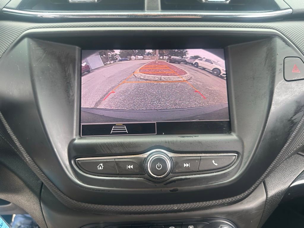 Used 2021 Chevrolet TrailBlazer LS image 31