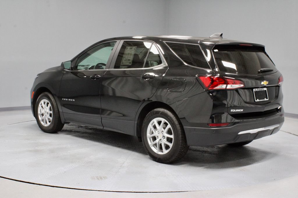 Used 2024 Chevrolet Equinox LT w/ LPO, Floor Liner Package FWD image 9