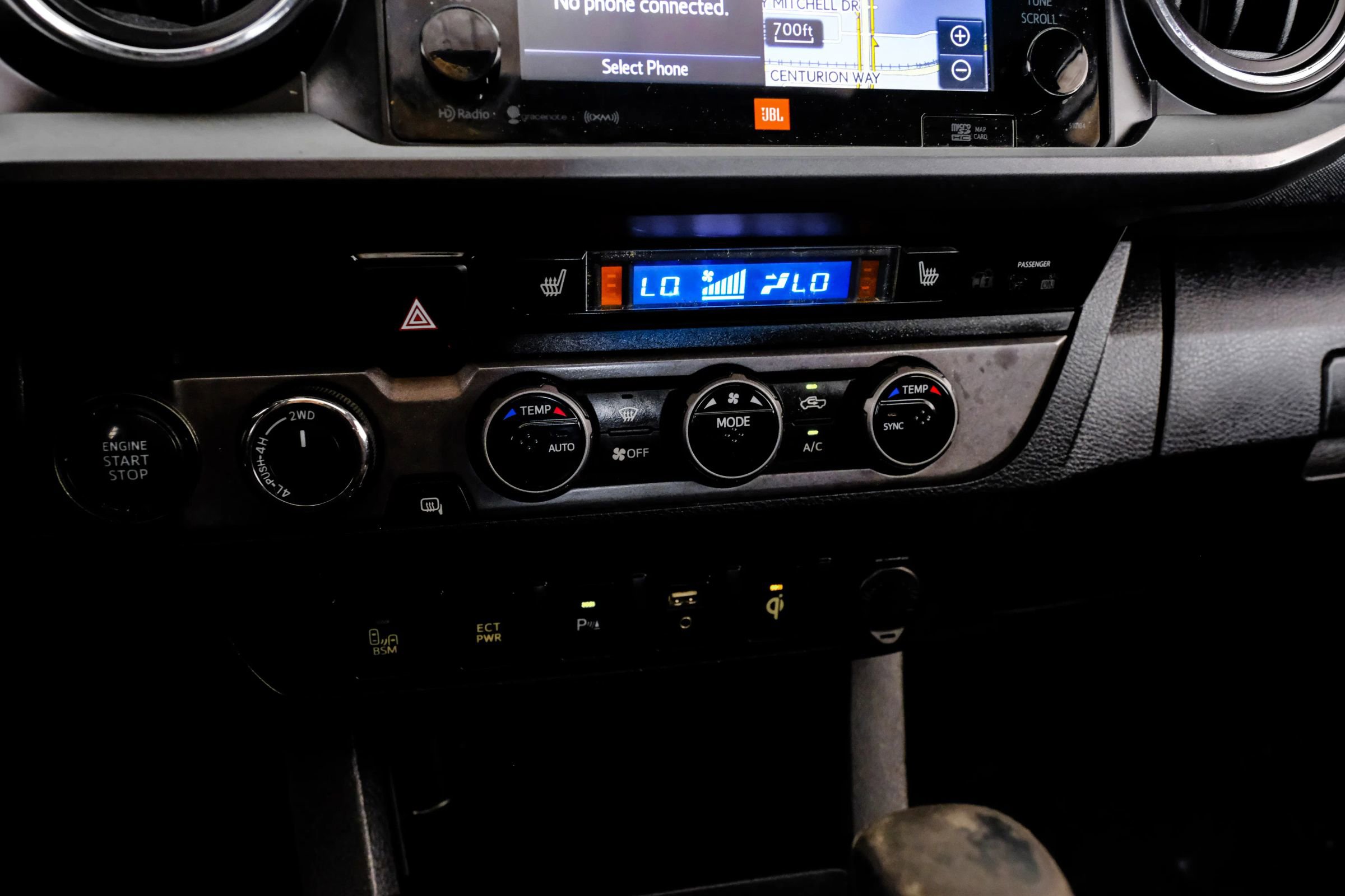 Used 2017 Toyota Tacoma TRD Off-Road image 21