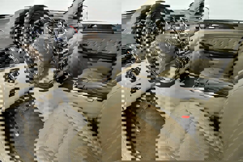 Used 2016 Mercedes-Benz GL 320 BlueTEC 4MATIC image 17