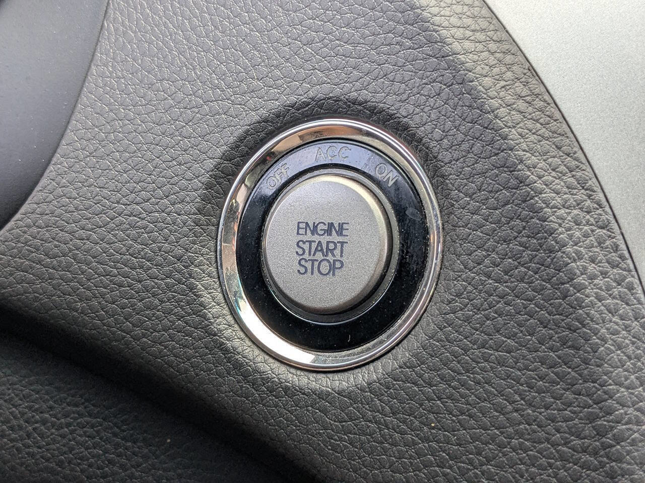 Used 2013 Hyundai Azera image 29